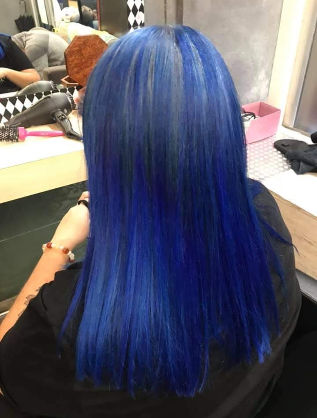 salon de coiffure golfe juan-coloration rose cannes-coloration antibes-coupe de cheveux vallauris-coloration bleue le cannet-coiffeur alpes-maritimes